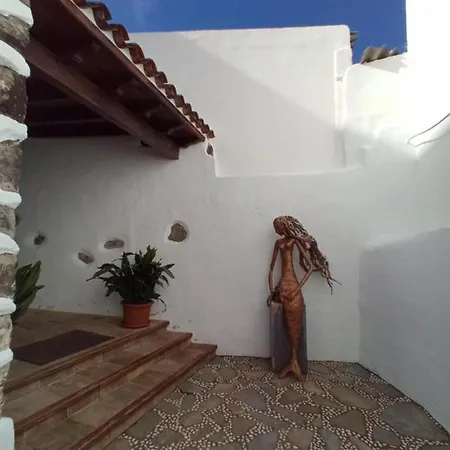 2 Personas Con Piscina En