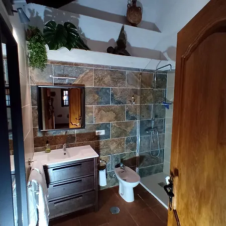 2 Personas Con Piscina En Konukevi